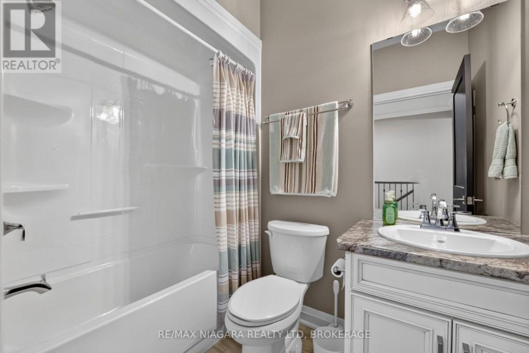 84 GANTON TRAIL, Welland (Hwy 406/Welland), Ontario, L3B0C9