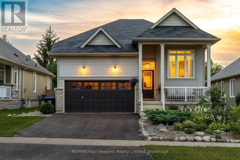 32 CHRISTY DRIVE, Wasaga Beach, Ontario, L9Z1C9