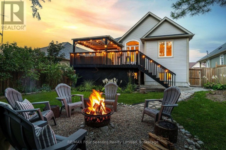 32 CHRISTY DRIVE, Wasaga Beach, Ontario, L9Z1C9