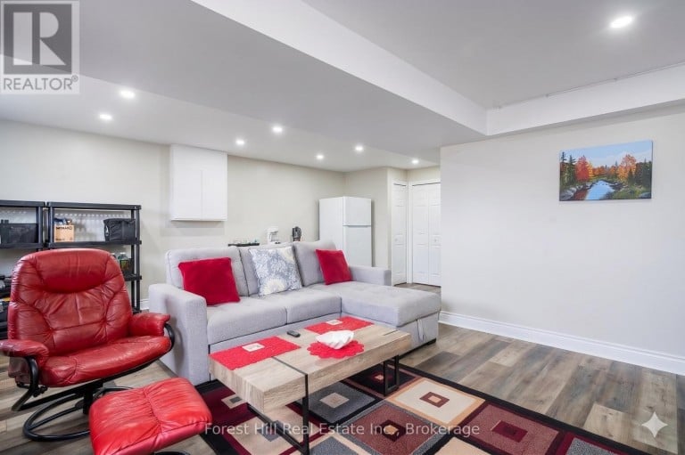 29 DILLON DRIVE, Collingwood, Ontario, L9Y4S3