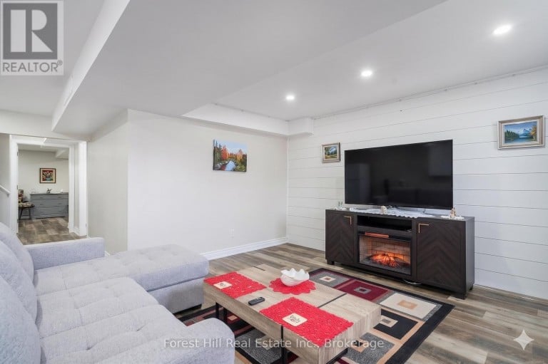 29 DILLON DRIVE, Collingwood, Ontario, L9Y4S3