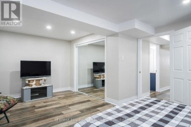 29 DILLON DRIVE Collingwood Ontario photo 25