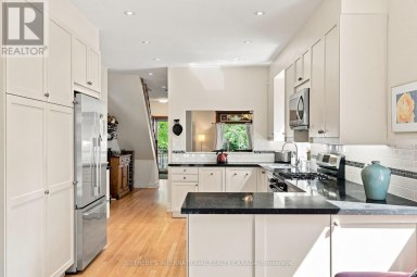 356 HOWLAND AVENUE Toronto (Casa Loma) Ontario photo 6