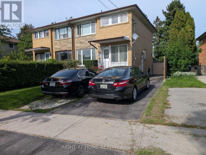 47 ROYWOOD DRIVE, Toronto (Parkwoods-Donalda), Ontario, M3A2C8