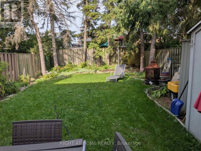 47 ROYWOOD DRIVE, Toronto (Parkwoods-Donalda), Ontario, M3A2C8
