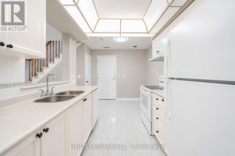 212 - 1400 THE ESPLANADE N, Pickering (Town Centre), Ontario, L1V6V2