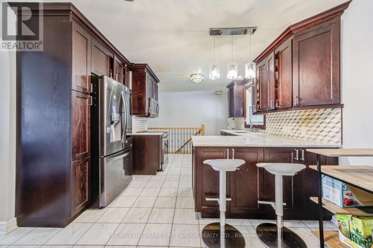 180 SHERWOOD AVENUE, Oshawa (Centennial), Ontario, L1G3L8