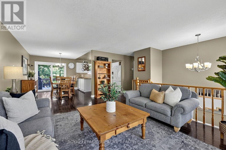 12 PRIDHAM CRESCENT, Essa (Angus), Ontario, L3W0G5