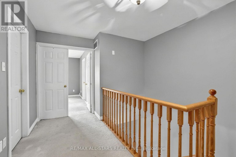 18 LANCASTER COURT, Georgina (Keswick South), Ontario, L4P4A1
