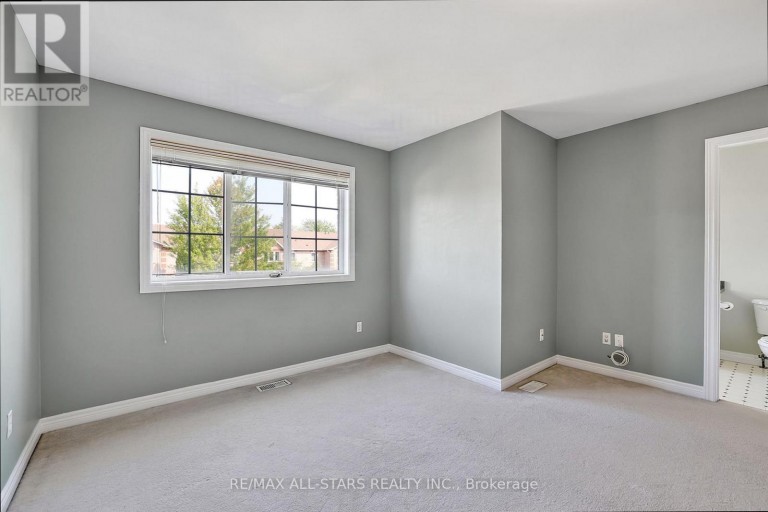 18 LANCASTER COURT, Georgina (Keswick South), Ontario, L4P4A1
