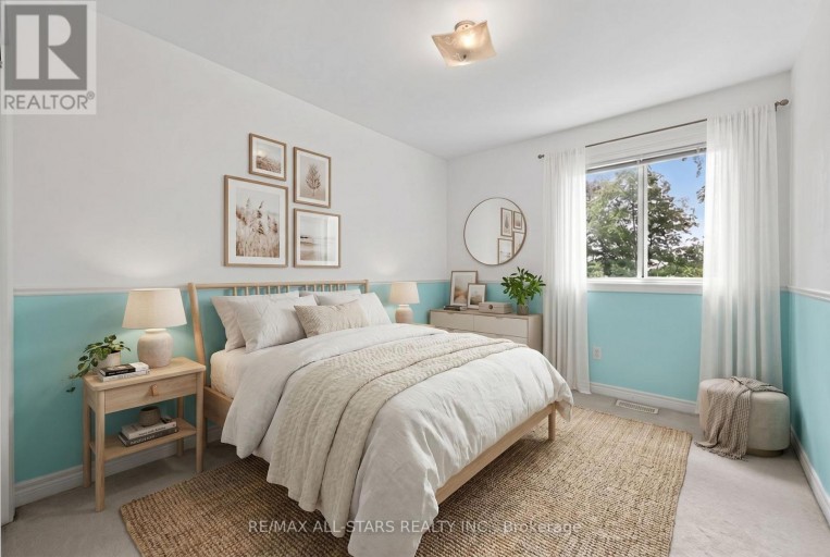 18 LANCASTER COURT, Georgina (Keswick South), Ontario, L4P4A1