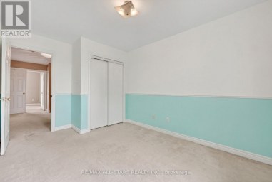 18 LANCASTER COURT Georgina (Keswick South) Ontario photo 23