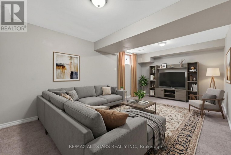 18 LANCASTER COURT, Georgina (Keswick South), Ontario, L4P4A1