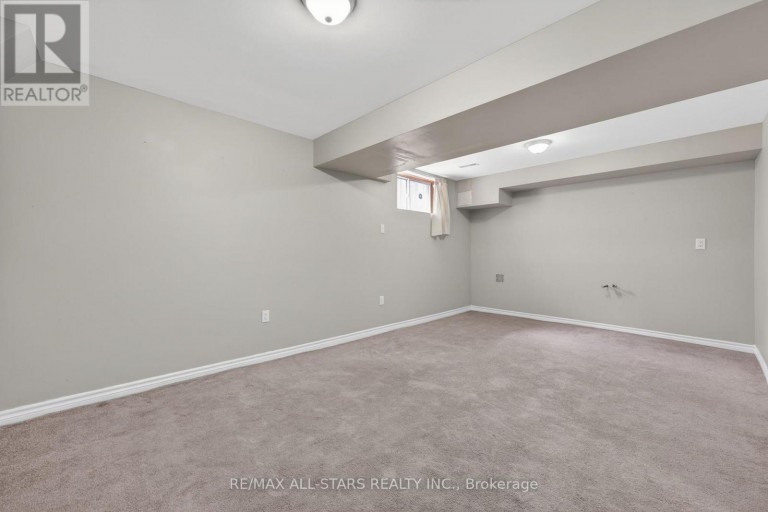 18 LANCASTER COURT, Georgina (Keswick South), Ontario, L4P4A1