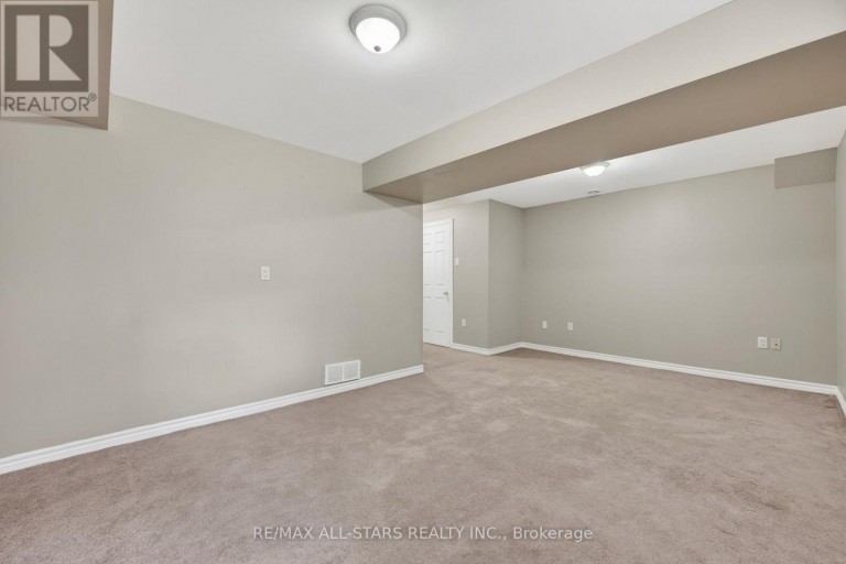 18 LANCASTER COURT, Georgina (Keswick South), Ontario, L4P4A1