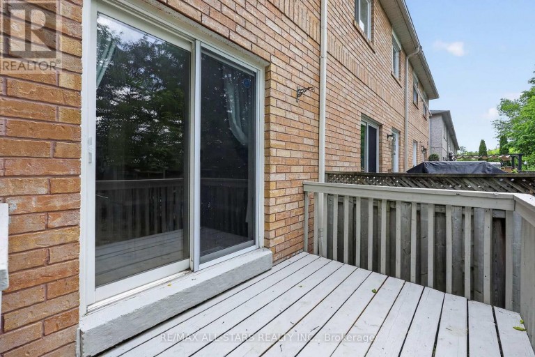 18 LANCASTER COURT, Georgina (Keswick South), Ontario, L4P4A1