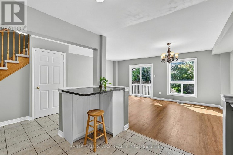 18 LANCASTER COURT, Georgina (Keswick South), Ontario, L4P4A1