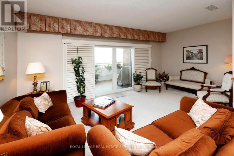 1103 - 965 INVERHOUSE DRIVE, Mississauga (Clarkson), Ontario, L5J4B4