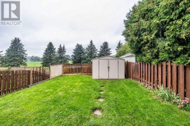 340 POMPANO COURT Oshawa (Samac) Ontario photo 4