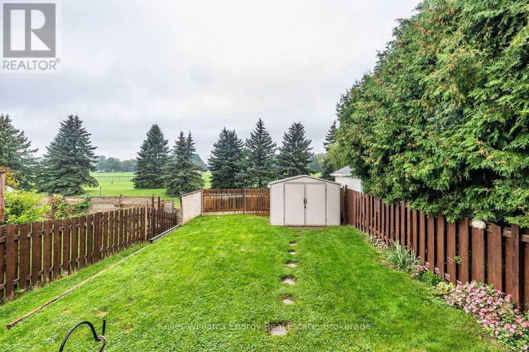 340 POMPANO COURT, Oshawa (Samac), Ontario, L1K1M9