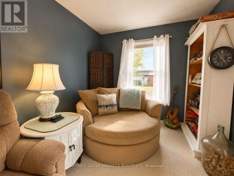 15 PRINCE STREET W Kawartha Lakes (Bobcaygeon) Ontario photo 24