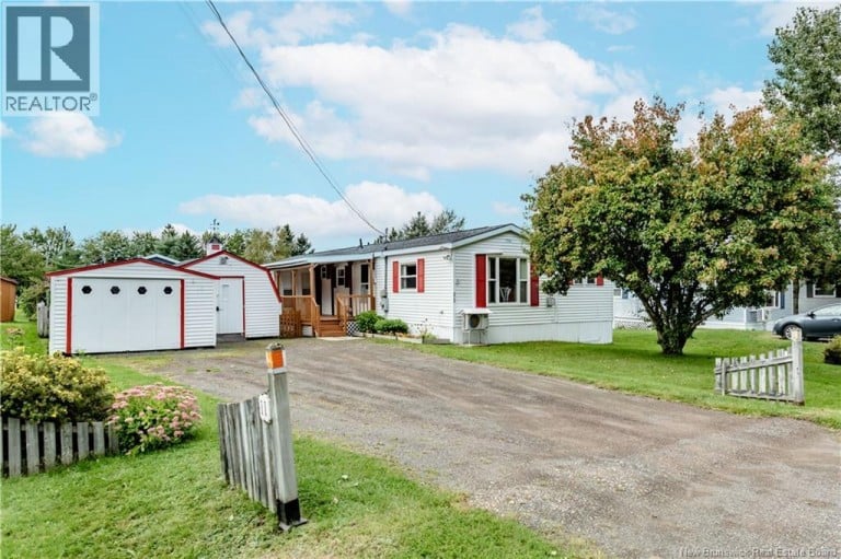 11 Marcel, Lakeville, New Brunswick, E1H1G6
