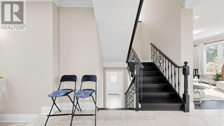 118 HAREWOOD AVENUE, Toronto (Cliffcrest), Ontario, M1M2R5