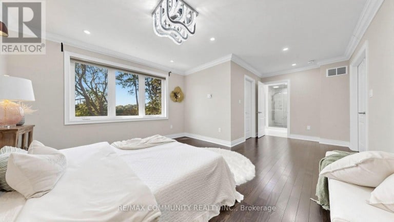 118 HAREWOOD AVENUE, Toronto (Cliffcrest), Ontario, M1M2R5
