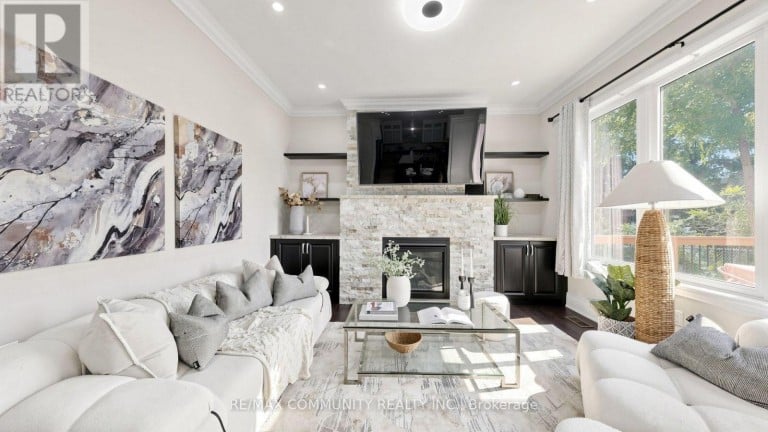 118 HAREWOOD AVENUE, Toronto (Cliffcrest), Ontario, M1M2R5