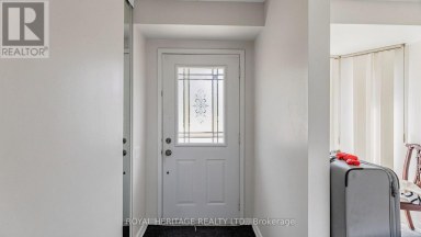 TH 19 - 2472 EGLINTON AVENUE E Toronto (Eglinton East) Ontario photo 18