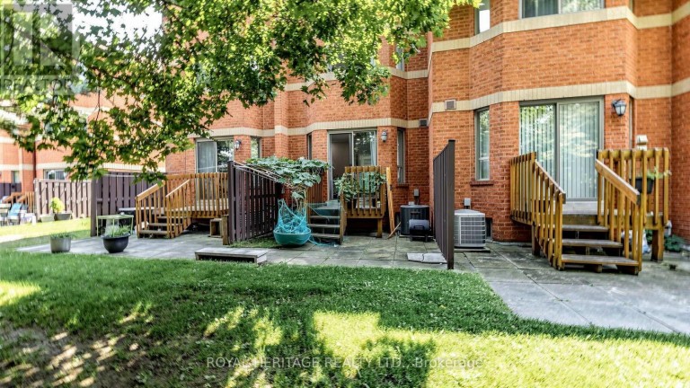 TH 19 - 2472 EGLINTON AVENUE E, Toronto (Eglinton East), Ontario, M1K5J9