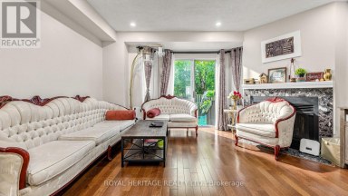 TH 19 - 2472 EGLINTON AVENUE E Toronto (Eglinton East) Ontario photo 4