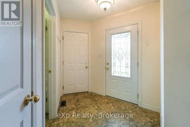 3 - 123 CHURCH STREET N Wellington North (Mount Forest) Ontario photo 4
