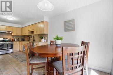 7 HENDERSON DRIVE Guelph (Grange Road) Ontario photo 11