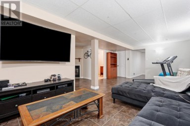 7 HENDERSON DRIVE Guelph (Grange Road) Ontario photo 25