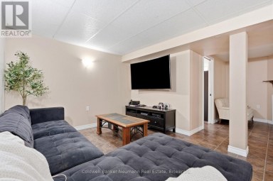 7 HENDERSON DRIVE Guelph (Grange Road) Ontario photo 26