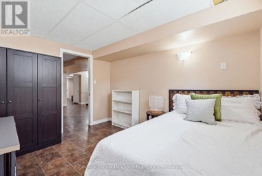 7 HENDERSON DRIVE Guelph (Grange Road) Ontario photo 29