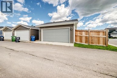 3 Sunrise Heights Cochrane Alberta photo 29