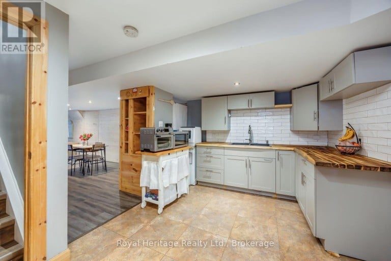 455 ORMOND DRIVE, Oshawa (Samac), Ontario, L1K2L8
