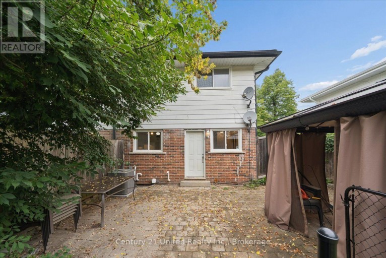 46B SPRINGBROOK DRIVE, Peterborough (Monaghan Ward 2), Ontario, K9J1L1