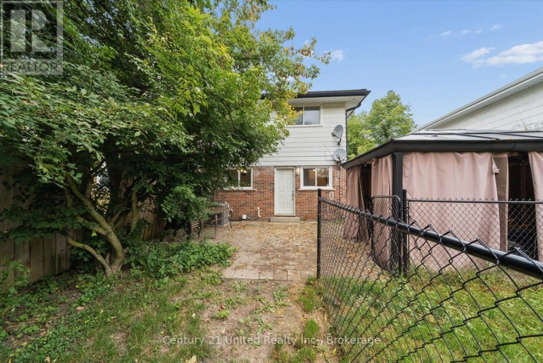 46B SPRINGBROOK DRIVE, Peterborough (Monaghan Ward 2), Ontario, K9J1L1