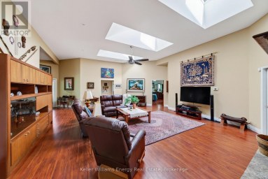 89 SMITH'S BAY AVENUE Prince Edward County (North Marysburg Ward) Ontario photo 10