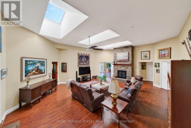89 SMITH'S BAY AVENUE Prince Edward County (North Marysburg Ward) Ontario photo 11