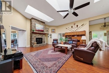 89 SMITH'S BAY AVENUE Prince Edward County (North Marysburg Ward) Ontario photo 13