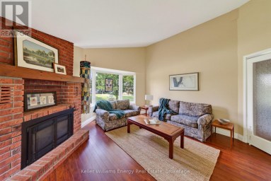 89 SMITH'S BAY AVENUE Prince Edward County (North Marysburg Ward) Ontario photo 4