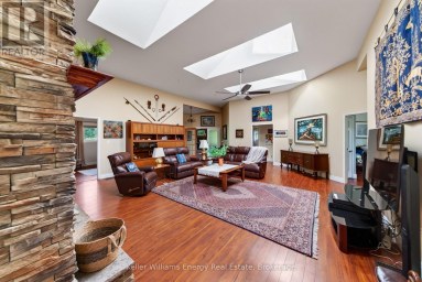 89 SMITH'S BAY AVENUE Prince Edward County (North Marysburg Ward) Ontario photo 9
