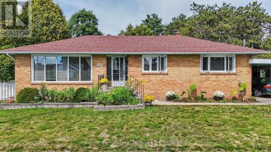 1580 JANE STREET, North Bay (West End), Ontario