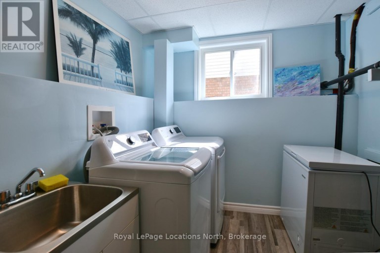 155 LILY DRIVE, Wasaga Beach, Ontario, L9Z2Z5