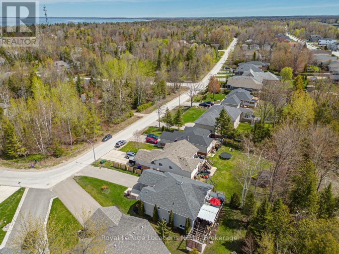 155 LILY DRIVE, Wasaga Beach, Ontario, L9Z2Z5