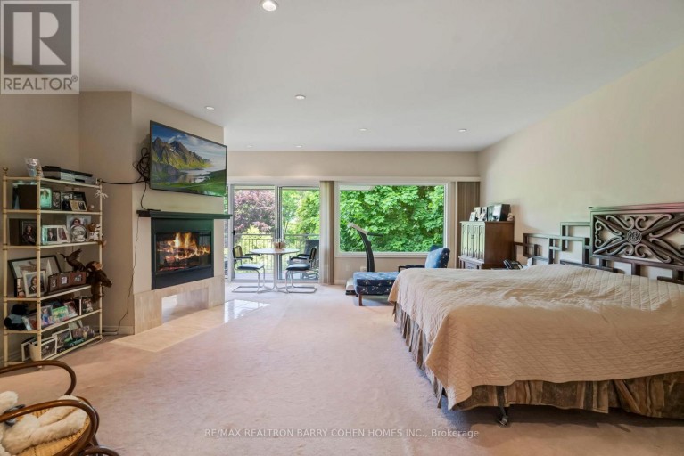 50 PARK LANE CIRCLE, Toronto (Bridle Path-Sunnybrook-York Mills), Ontario, M3C2N2